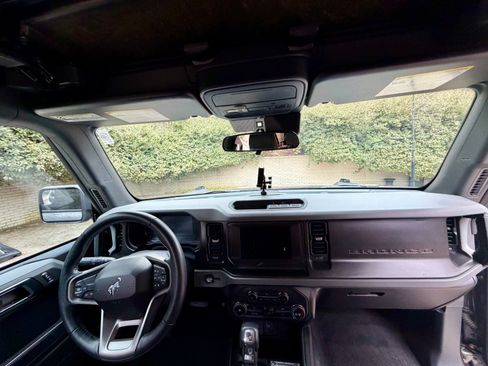 Used 2022 Ford Bronco Big Bend image 12