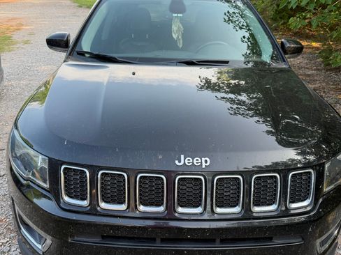 Used 2019 Jeep Compass Limited AWD/4WD image 1