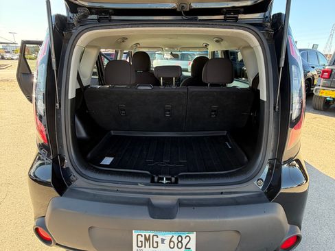 Used 2015 Kia Soul FWD image 4