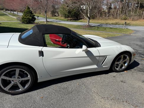 Used 2008 Chevrolet Corvette Convertible 2D w/ Preferred Equipment Group image 10