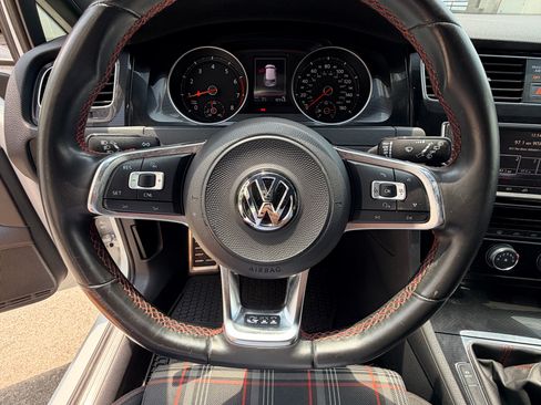 Used 2017 Volkswagen GTI S FWD image 8