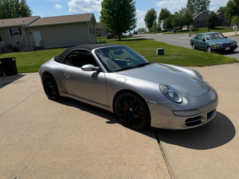 Used 2006 Porsche 911 Carrera S RWD image 11