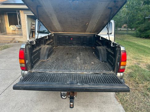 Used 2000 GMC Sierra 1500 2WD Extended Cab image 8