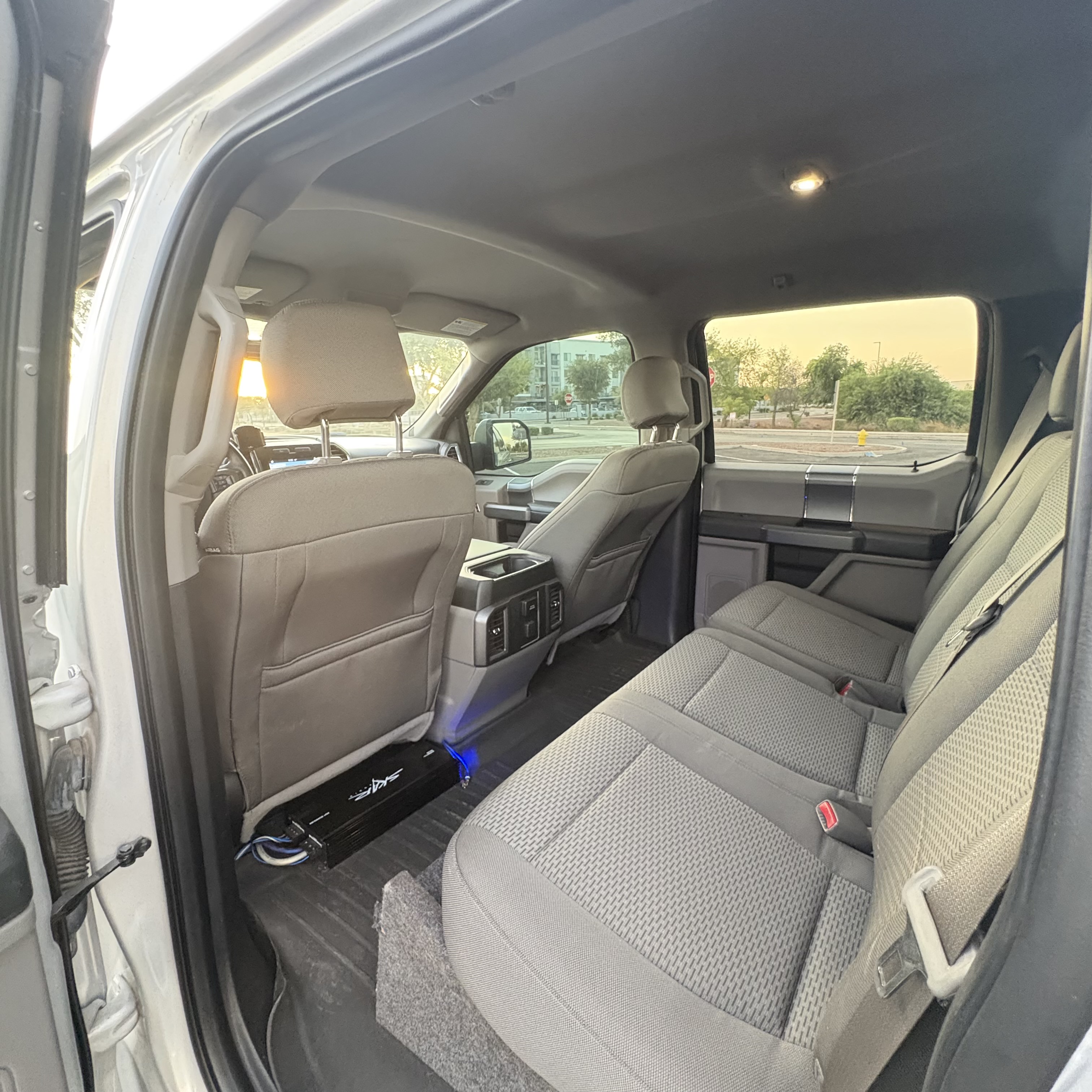 Used 2016 Ford F150 XLT w/ Equipment Group 302A Luxury AWD/4WD image 11
