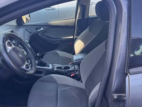 Used 2013 Ford Focus SE image 4