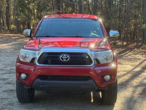 Used 2015 Toyota Tacoma 4x4 Double Cab image 11