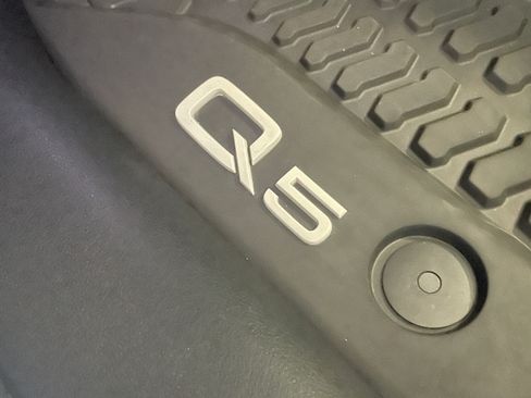 Used 2022 Audi Q5 2.0T Premium Plus image 23