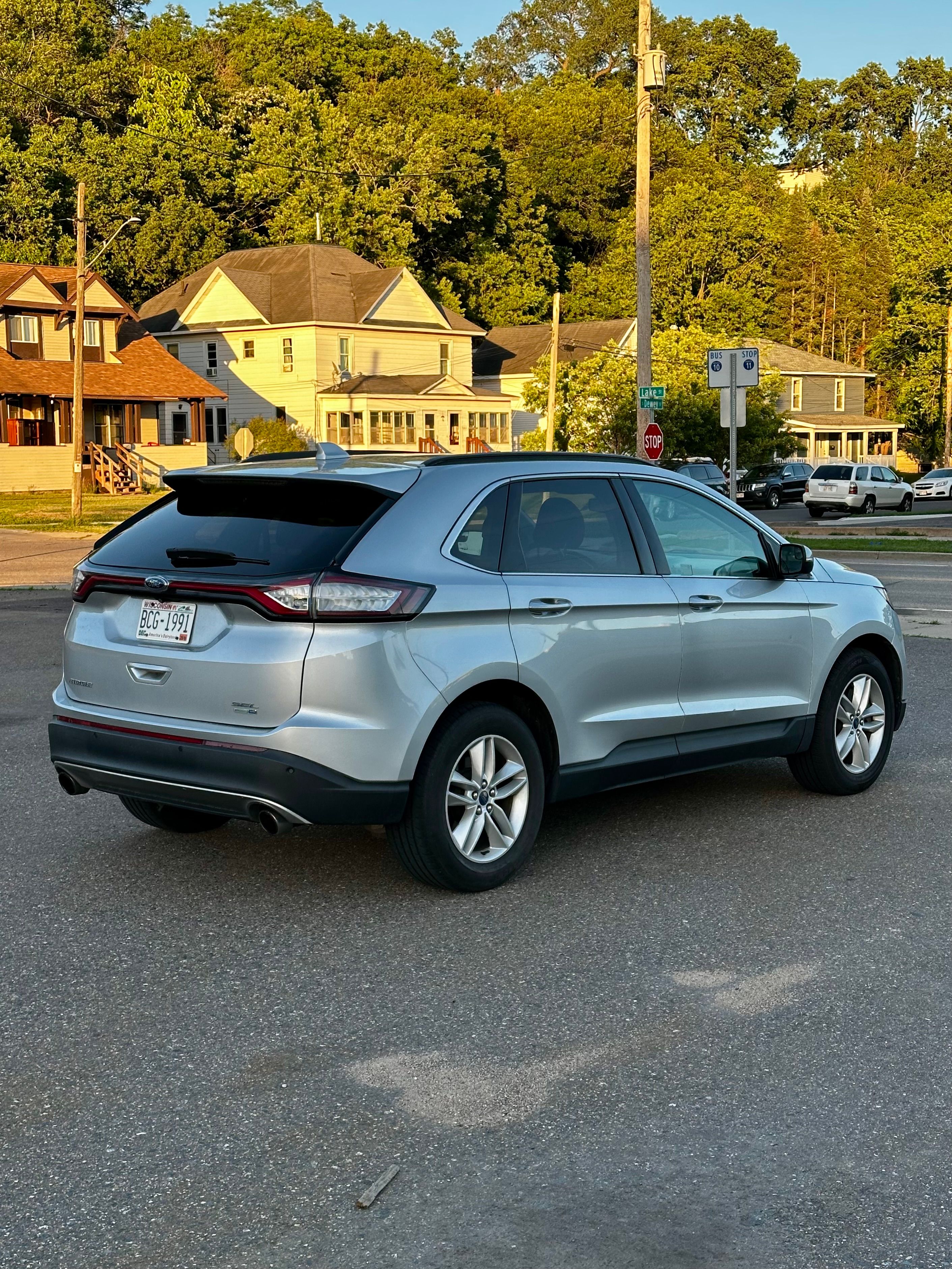 Used 2017 Ford Edge SEL AWD/4WD image 8