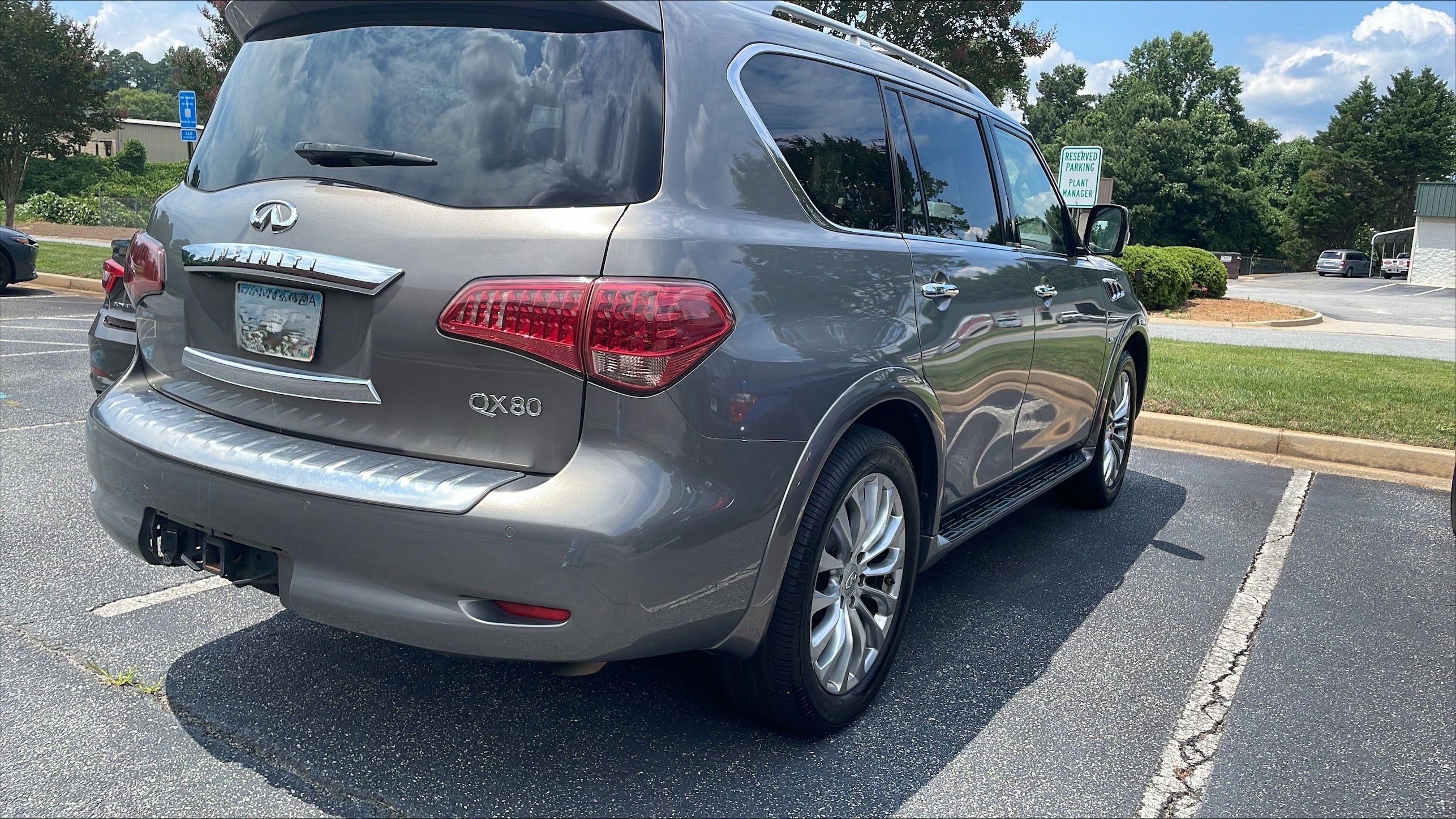 Used 2016 INFINITI QX80 2WD w/ 22" Wheel Package image 9