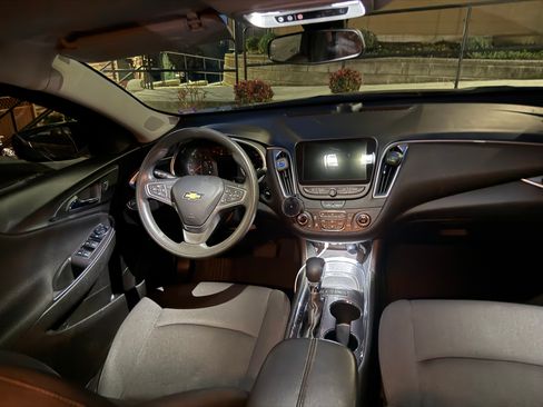Used 2022 Chevrolet Malibu LT image 6