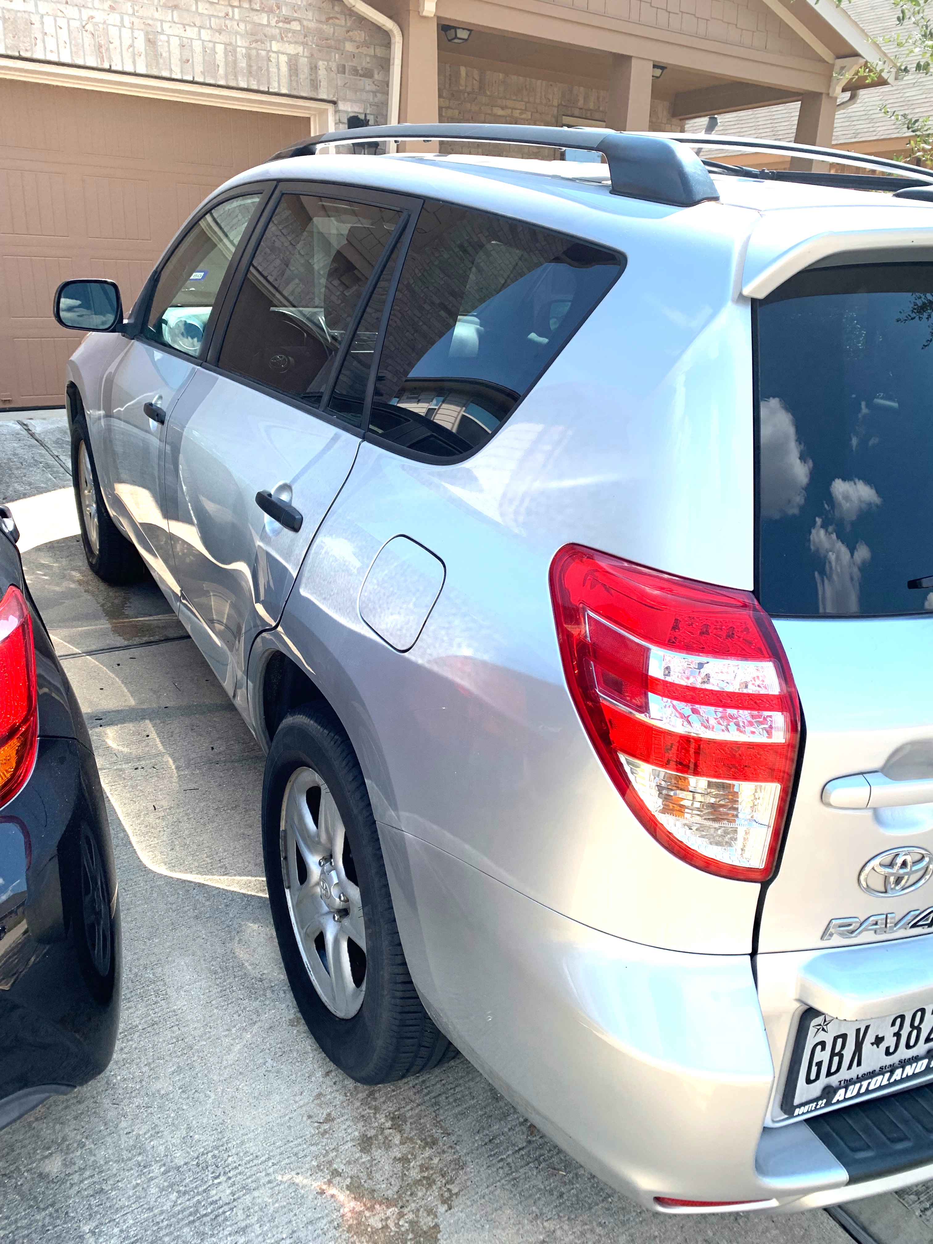 Used 2011 Toyota RAV4 2WD w/ Base L4 Extra Value Pkg image 5