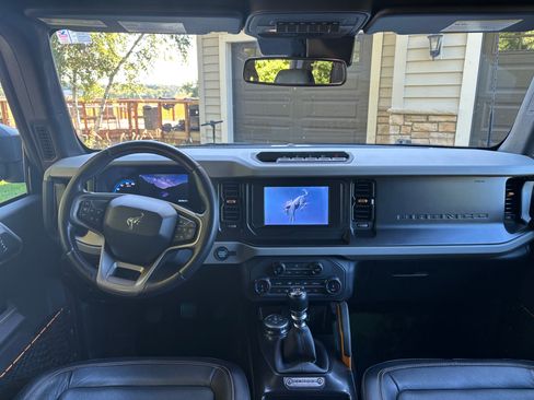 Used 2022 Ford Bronco Badlands w/ Sasquatch Package AWD/4WD image 17