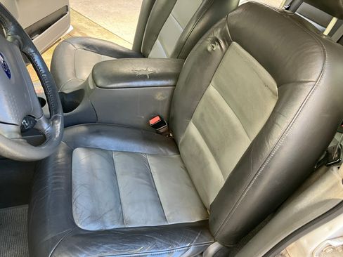 Used 2004 Ford Explorer Sport Trac XLT image 14