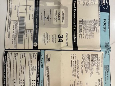 Used 2010 Ford Focus SE image 31