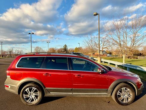 Used 2014 Volvo XC70 3.2 Platinum image 4