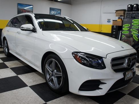 Used 2017 Mercedes-Benz E 400 4MATIC Wagon image 1