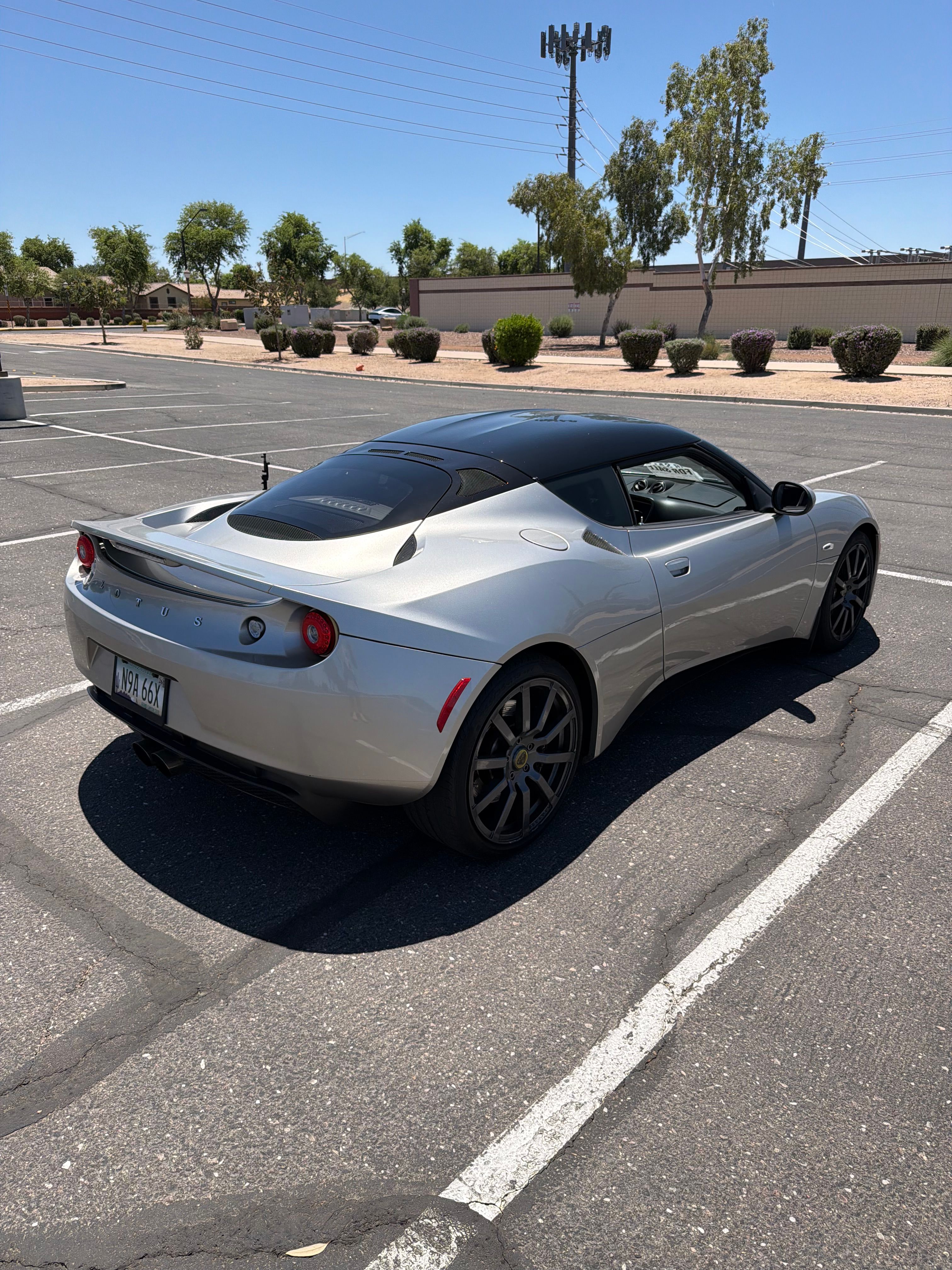 Used 2011 Lotus Evora 2+2 RWD image 4