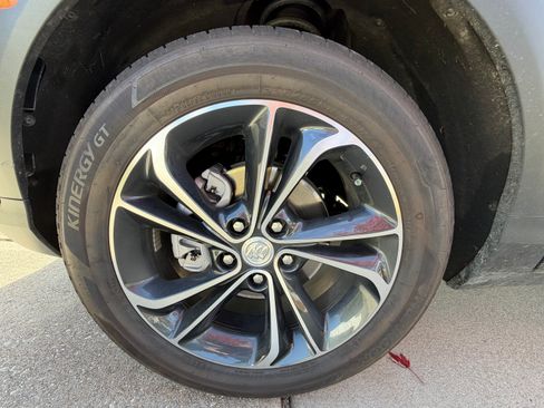 Used 2023 Buick Encore GX Select image 17