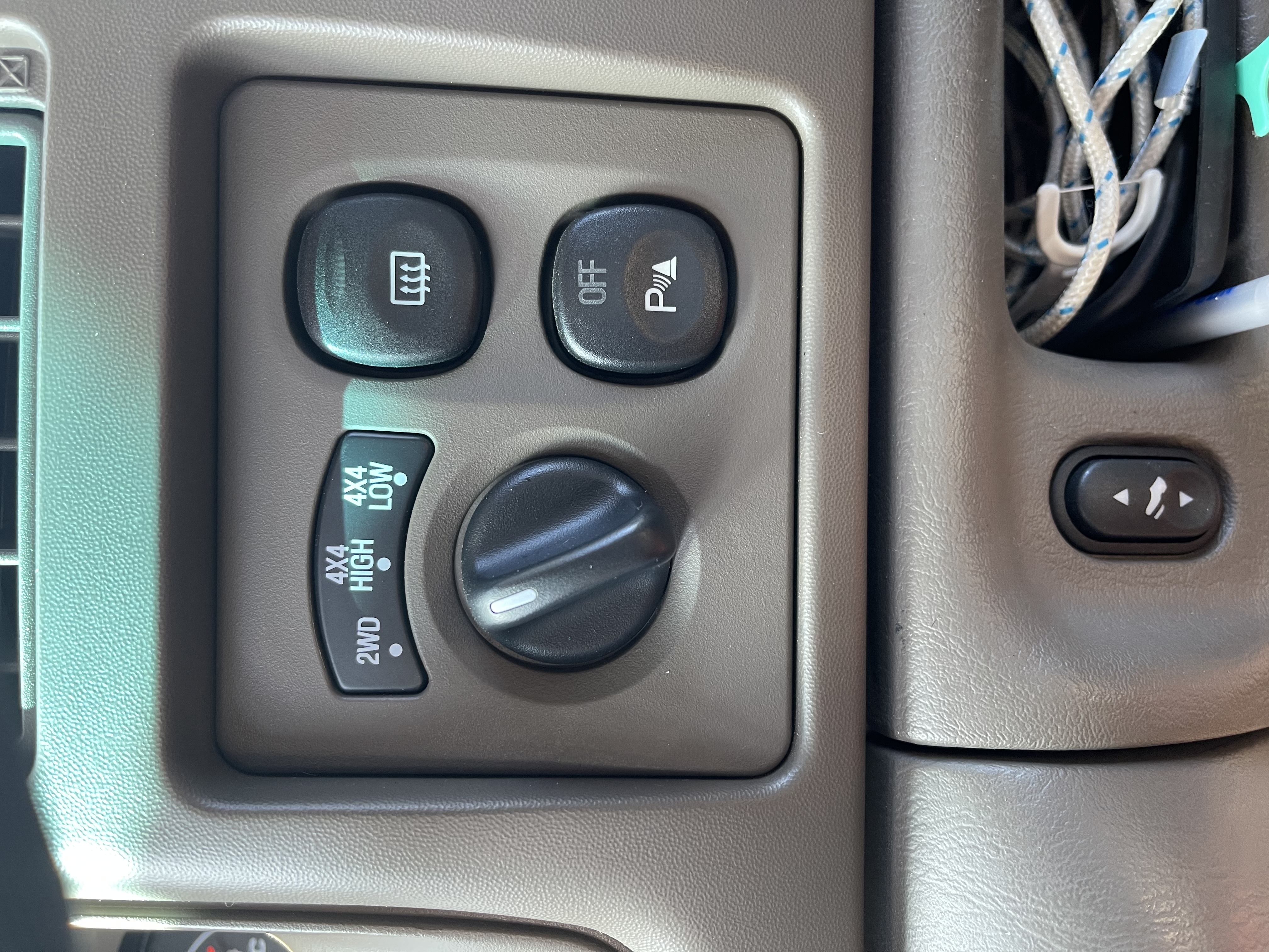 Used 2002 Ford Excursion Limited AWD/4WD image 27