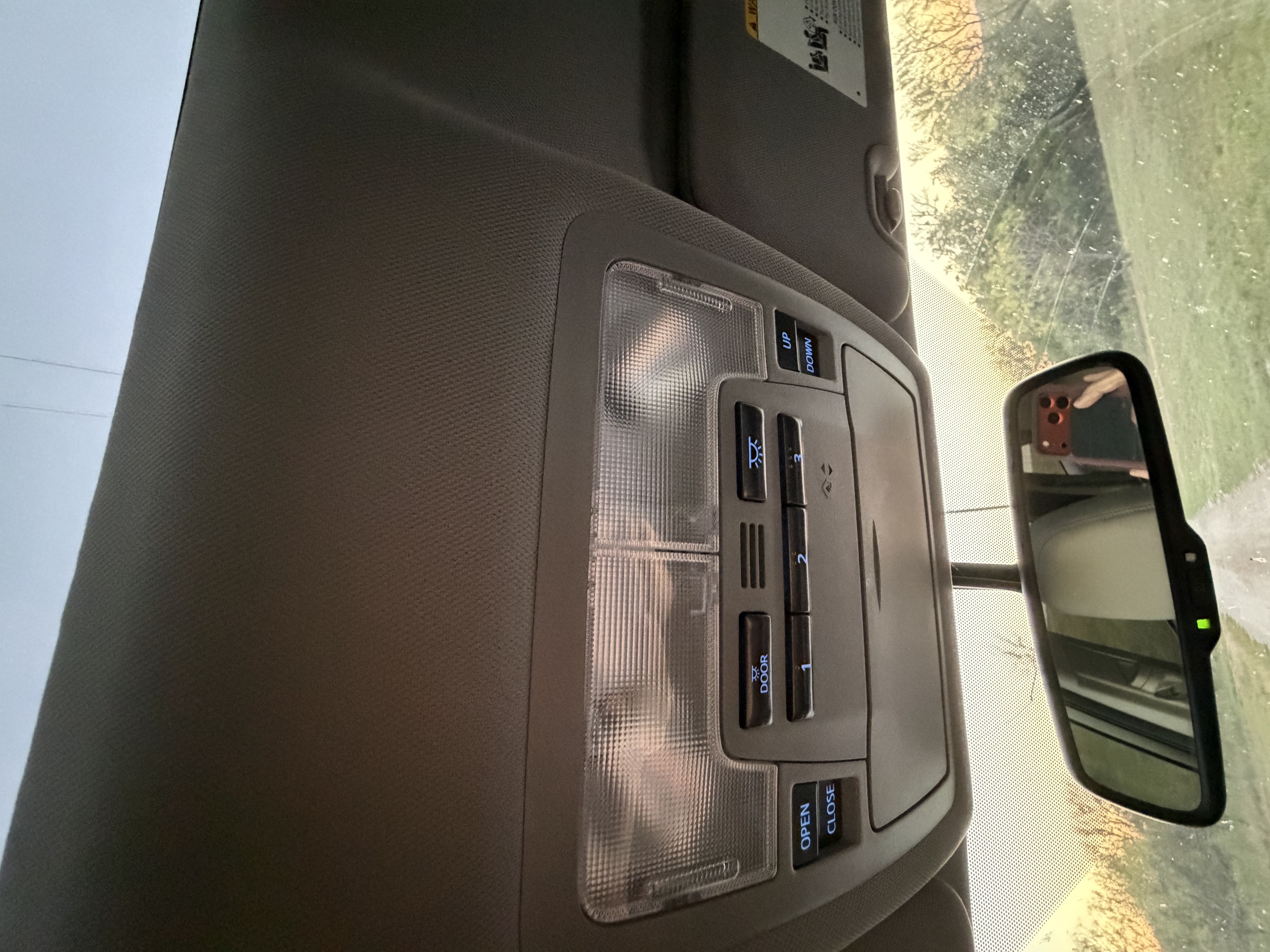 Used 2016 Toyota Highlander Limited FWD image 10