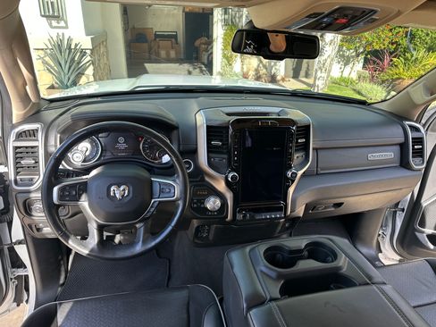Used 2020 RAM 1500 Laramie image 26