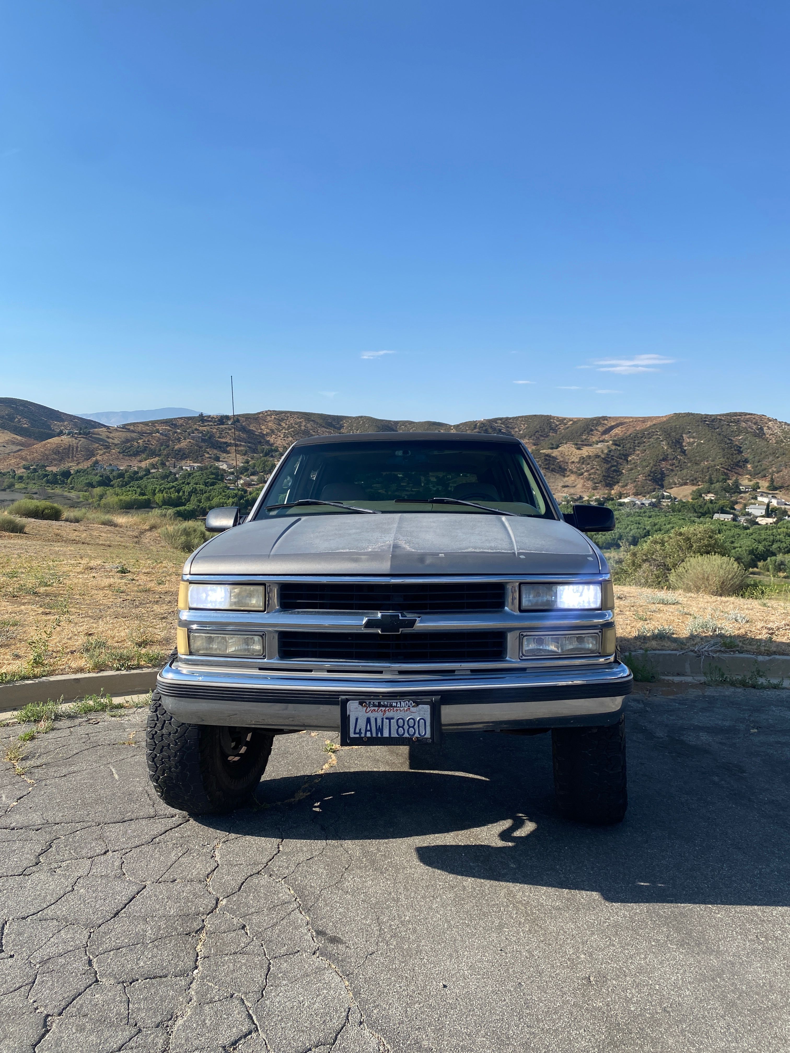 Used 1999 Chevrolet Tahoe 2WD w/ Comfort & Security Pkg image 2