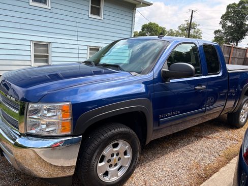 Used 2013 Chevrolet Silverado 1500 LT w/ All-Star Edition RWD image 2