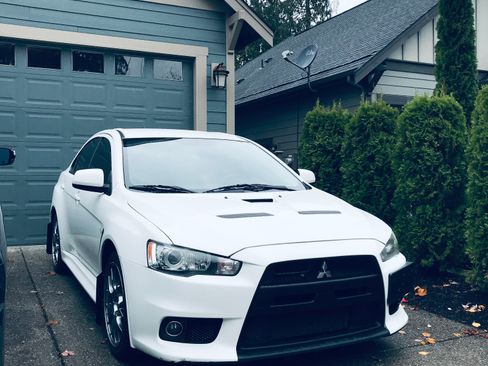 Used 2014 Mitsubishi Lancer Evolution MR AWD/4WD image 11