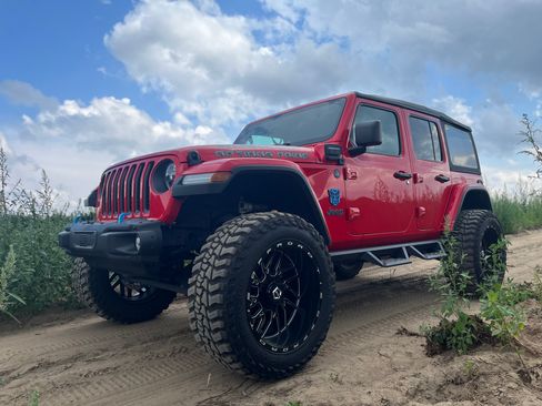 Used 2022 Jeep Wrangler Unlimited Rubicon 4xe w/ Steel Bumper Group image 20