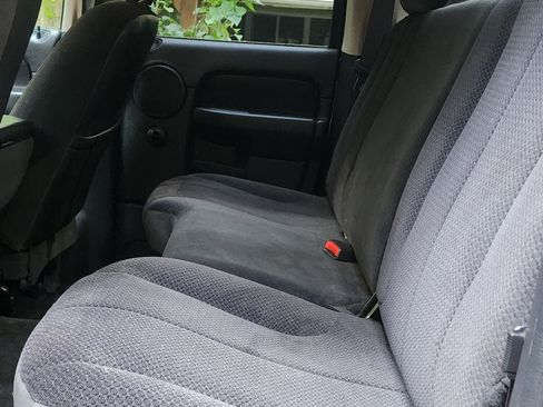 Used 2005 Dodge Ram 1500 Truck SLT image 13