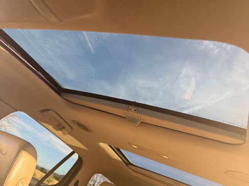 Used 2017 GMC Acadia Denali w/ Technology Package image 13