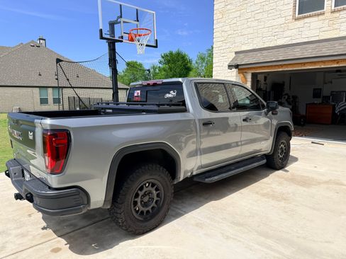 Used 2023 GMC Sierra 1500 AT4X w/ AT4X AEV Edition image 2