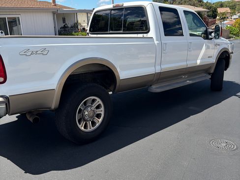 Used 2006 Ford F350 King Ranch image 13