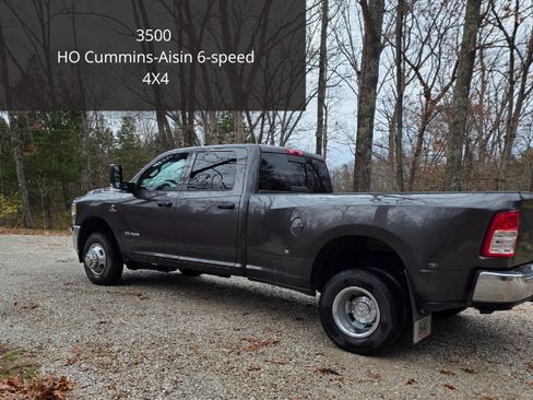 Used 2022 RAM 3500 Tradesman image 2