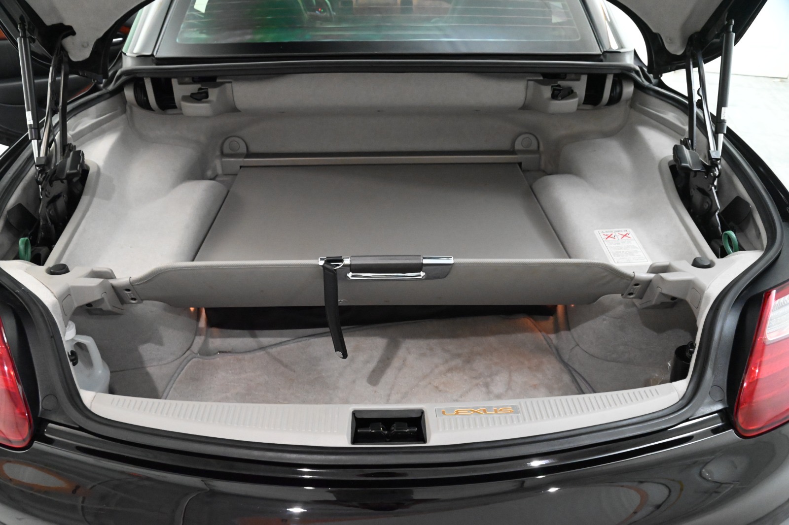 Used 2010 Lexus SC 430 Convertible w/ Preferred Accessory Package RWD image 26