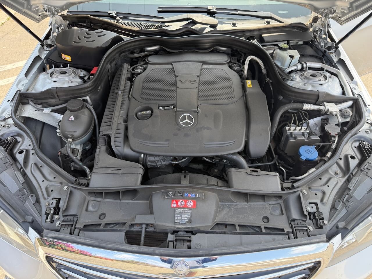 Used 2014 Mercedes-Benz E 350 4MATIC Sedan image 15