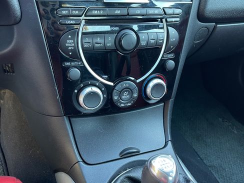 Used 2004 MAZDA RX-8 w/ MT Grand Touring Pkg image 18