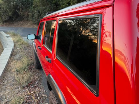Used 1998 Jeep Cherokee Sport AWD/4WD image 10