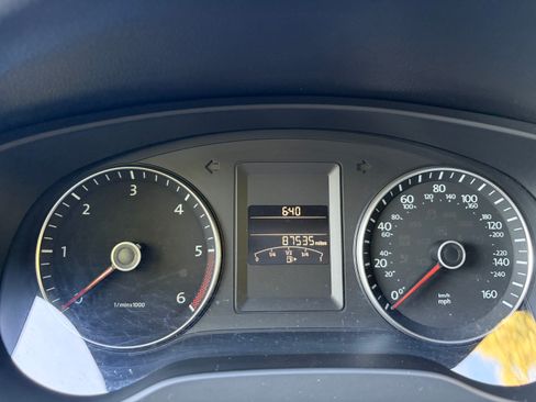 Used 2014 Volkswagen Jetta TDI FWD image 18