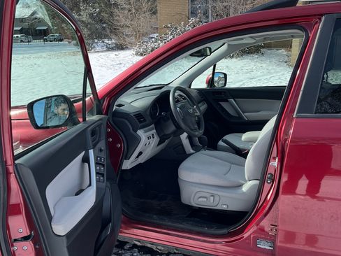 Used 2015 Subaru Forester 2.5i Premium image 17