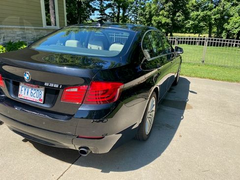 Used 2011 BMW 535i xDrive Sedan AWD/4WD image 8