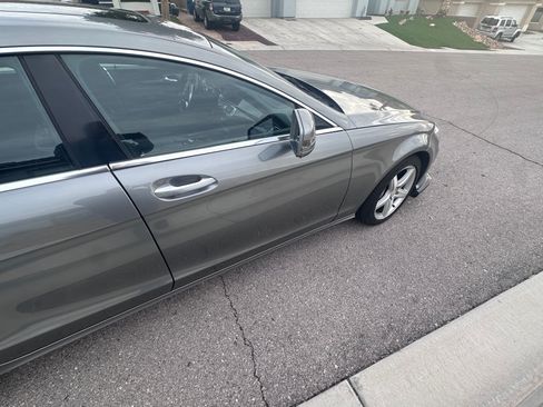 Used 2012 Mercedes-Benz CLS 550 4MATIC image 5