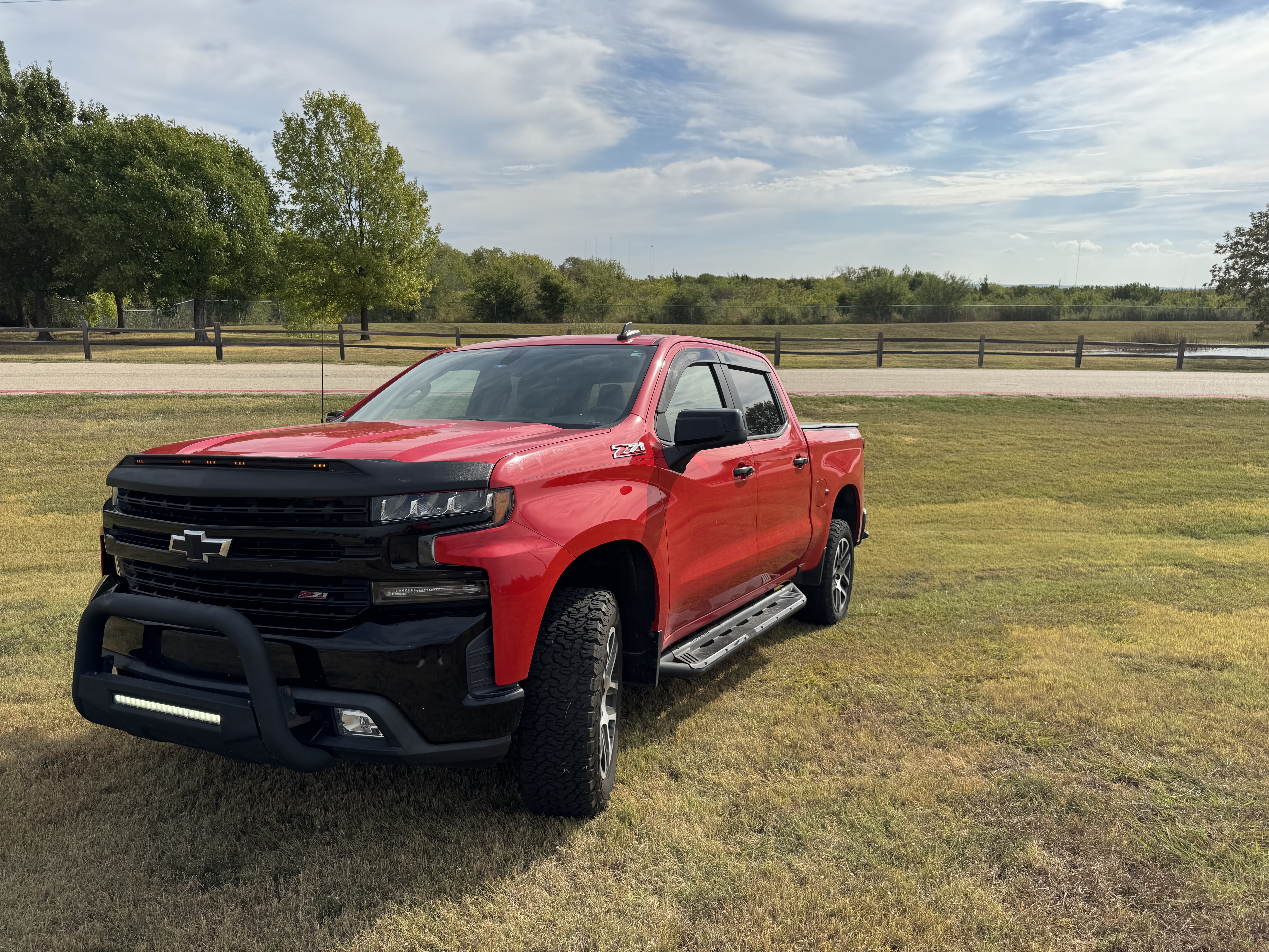 Used 2019 Chevrolet Silverado 1500 LT Trail Boss AWD/4WD image 8