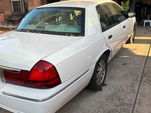 Used 2003 Mercury Grand Marquis LS image 4