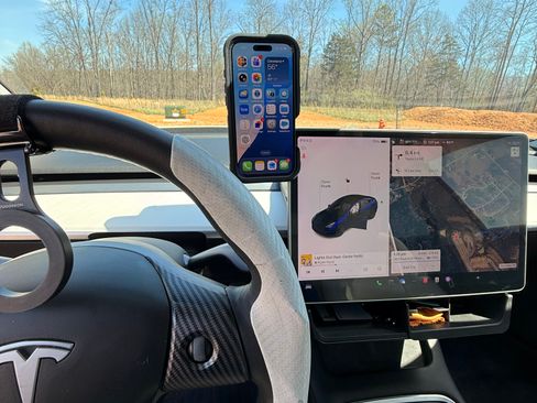 Used 2021 Tesla Model 3 Standard Range Plus image 23