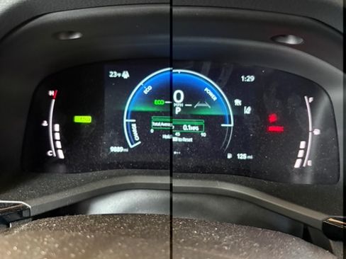 Used 2025 Toyota Camry LE w/ Convenience Package image 12