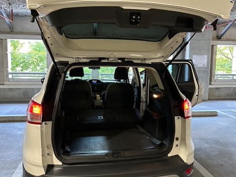 Used 2013 Ford Escape SE image 8