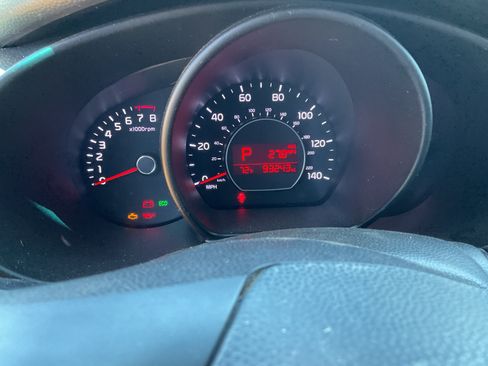 Used 2019 Kia Soul FWD image 8
