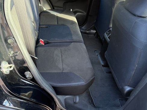 Used 2016 Honda CR-V LX image 11