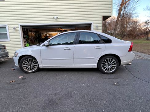 Used 2011 Volvo S40 T5 image 6